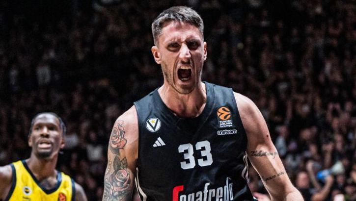 Eski Fenerbahçeli oyuncudan kötü haber! Tekrar kansere yakalandı