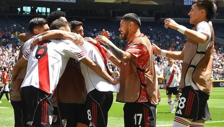 River Plate, ilk maçı rahat kazandı | River Plate - Urawa Red Diamonds maç sonucu: 3-1