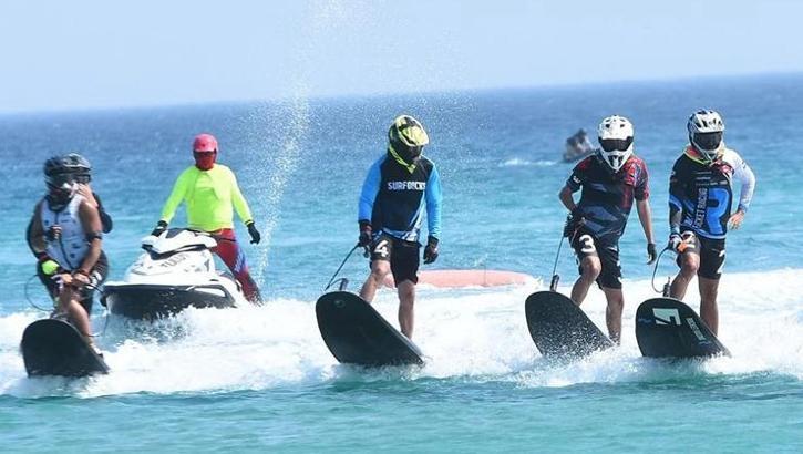 Dünya Motosurf Şampiyonası'nın ilk gün yarışları tamamlandı