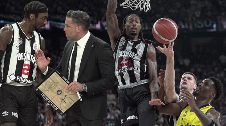 (ÖZET) Beşiktaş Fibabanka - Fenerbahçe Beko maç sonucu: 98-77 | Seride durum 2-1'e geldi!