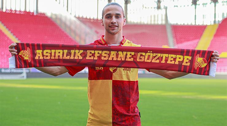 Göztepe'de imza zamanı