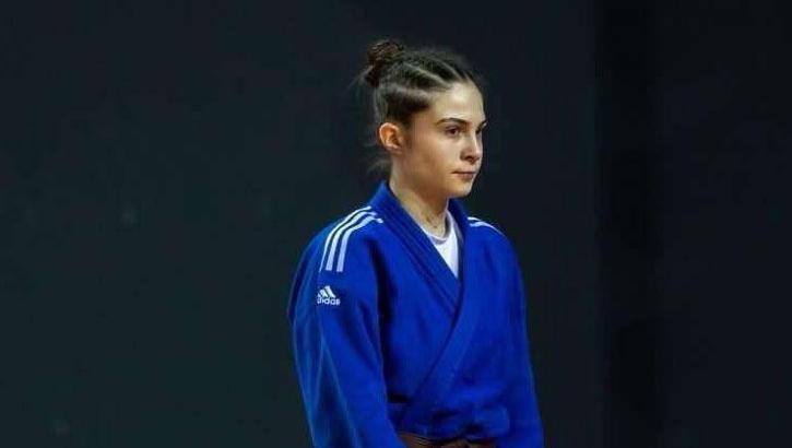Milli sporcu Elif Kılıç, Avrupa Şampiyonası'nda gümüş madalya kazandı