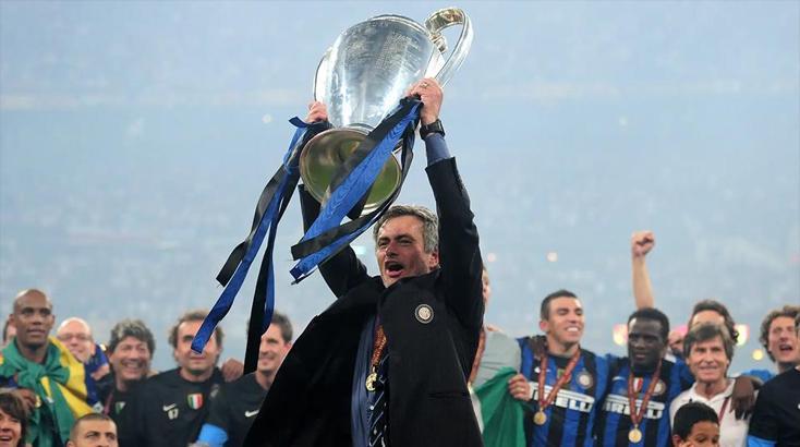 Jose Mourinho'dan Chivu açıklaması: Umarım üçleme yapmaz