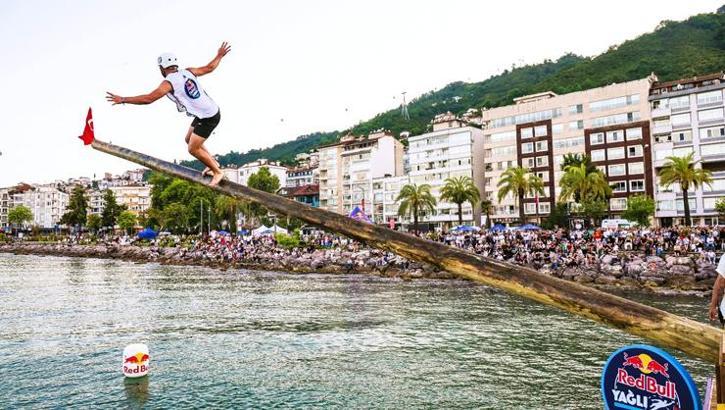 Red Bull Yağlı Direk Coşkusu Ordu’da yaşandı