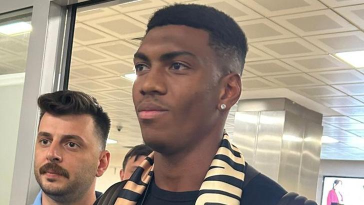 Yeni transfer Felipe Augusto'dan ilk sözler: Çocukluğundan beri Trabzonspor'u biliyorum