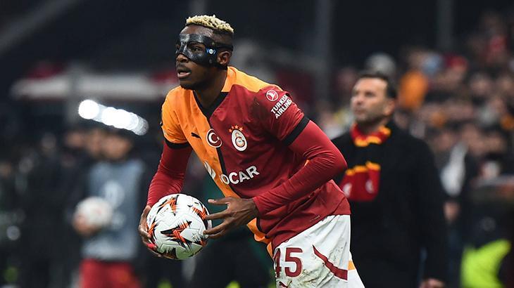 Osimhen skips Napoli training with a 'sick note' amid Galatasaray talks