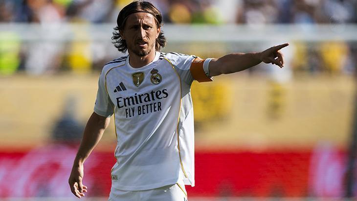 It's official! Luka Modric joins AC Milan on free transfer