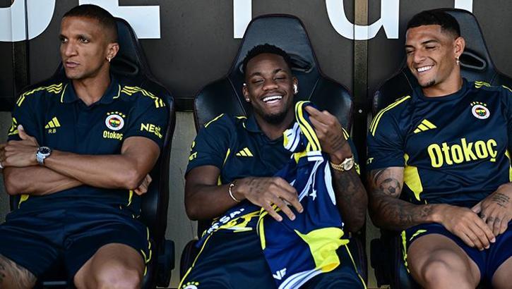 Fenerbahçe'nin stoperine Premier Lig'den 3 talip! Transferde sıcak gelişme