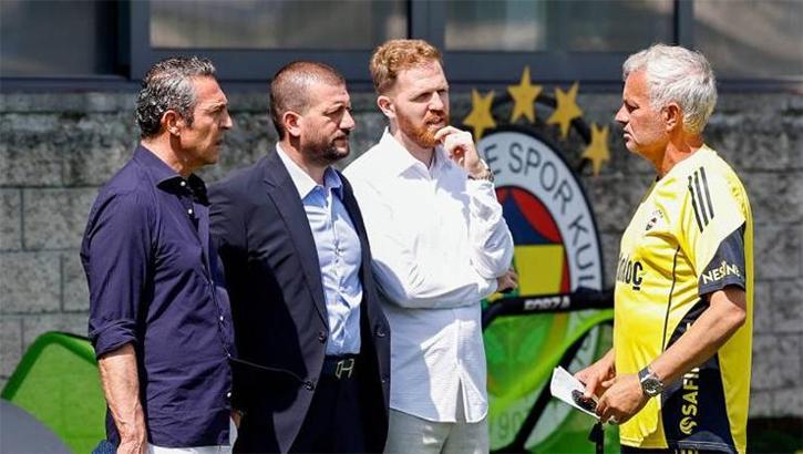Fenerbahçe'de çifte ayrılık! Yönetime iletti 'Mutsuzum'