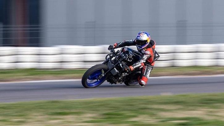 Milli motosikletçi Can Öncü, Macaristan'da ikinci oldu