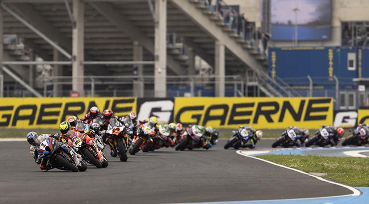 Toprak Razgatlıoğlu, Superbike Macaristan ayağının ikinci yarışını da kazandı