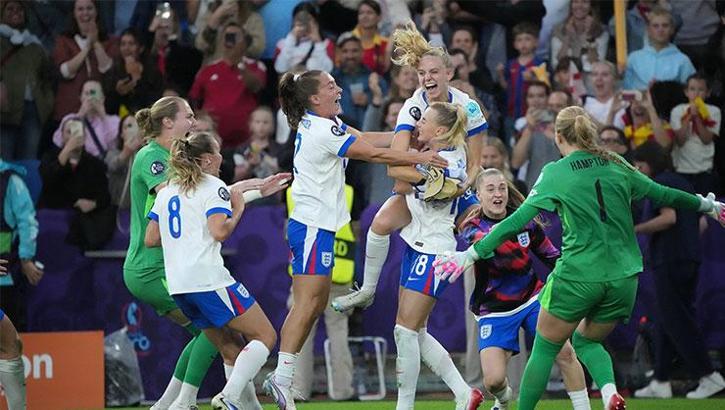 Avrupa Kadınlar Futbol Şampiyonası'nda şampiyon İngiltere