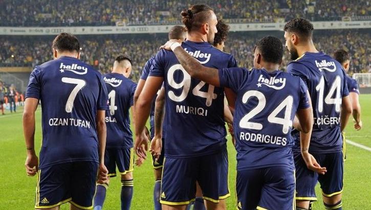 NEYDİ NE OLDU: Fenerbahçe ve Galatasaray'ın eski yıldızı kulüpsüz kaldı!
