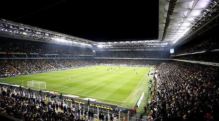 Fenerbahçe Feyenoord maçında sahasına güveniyor!