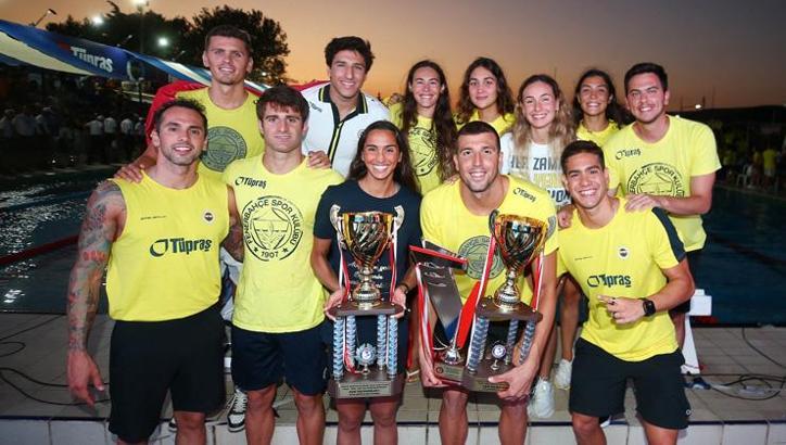 Fenerbahçe yüzmede 6 kupanın 5'ini kazandı