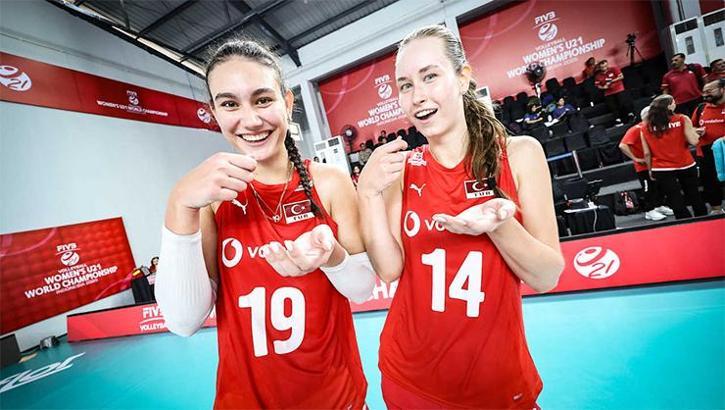 U21 Kadın Milli Takımımız, İtalya'yı devirdi, turladı: Defne Başyolcu ve Liza Safronova resitali