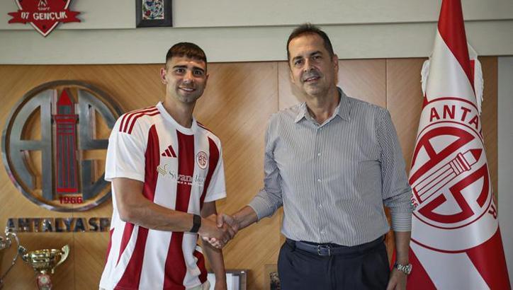 Antalyaspor, Giannetti'yi renklerine bağladı