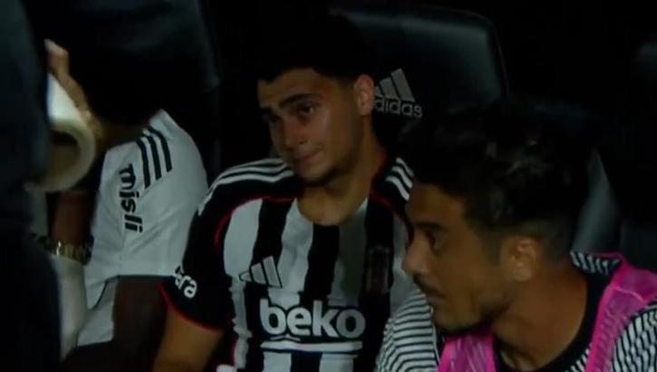 Beşiktaş'ta Mustafa Hekimoğlu, sadece 3 dakika maçta kalabildi!