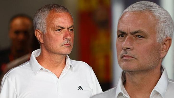 Fenerbahçe teknik direktörü Jose Mourinho'dan olay hareket