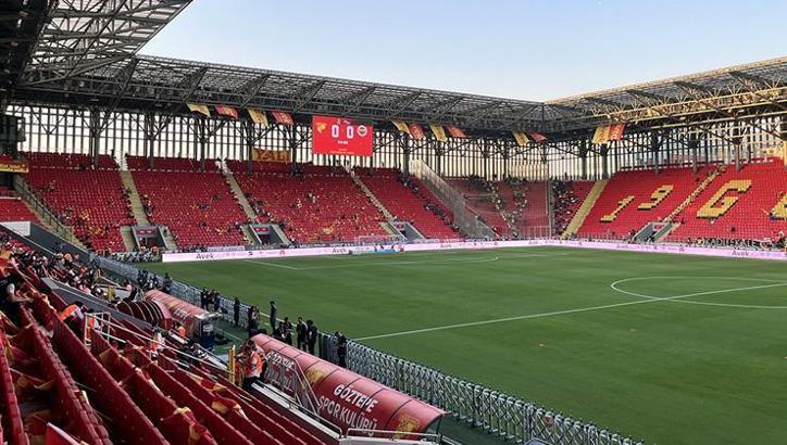Göztepe'de Gürsel Aksel Stadyumu büyüyor