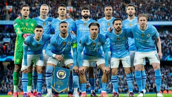 Manchester City'nin stoperi Galatasaray'a! İlk teklif yapıldı, menajeri İstanbul'a geliyor