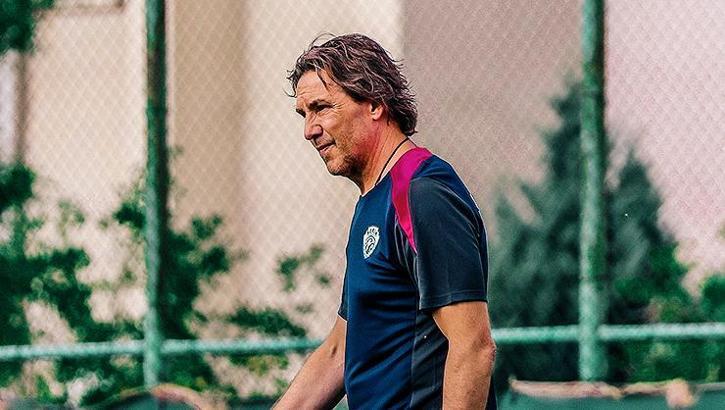 Serikspor'da Sergey Yuran taraftarlardan özür diledi!