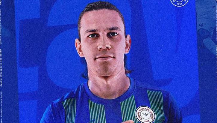 Taylan Antalyalı resmen Çaykur Rizespor'da! Tecrübeli orta sahadan 2 yıllık imza