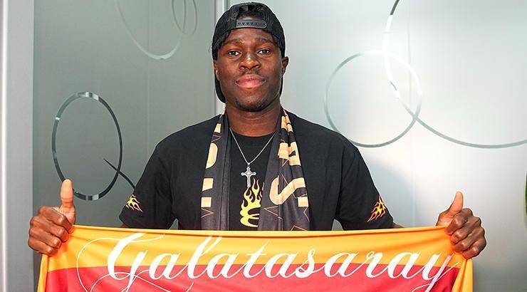 Wilfried Singo, Galatasaray tarihinin 7. Fildişi Sahilli futbolcusu oldu