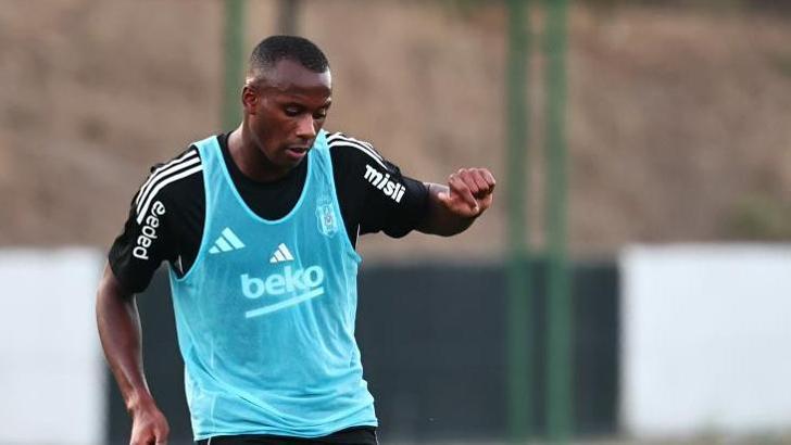 Beşiktaş'ın yeni transferi Tiago Djalo ilk idmanına çıktı