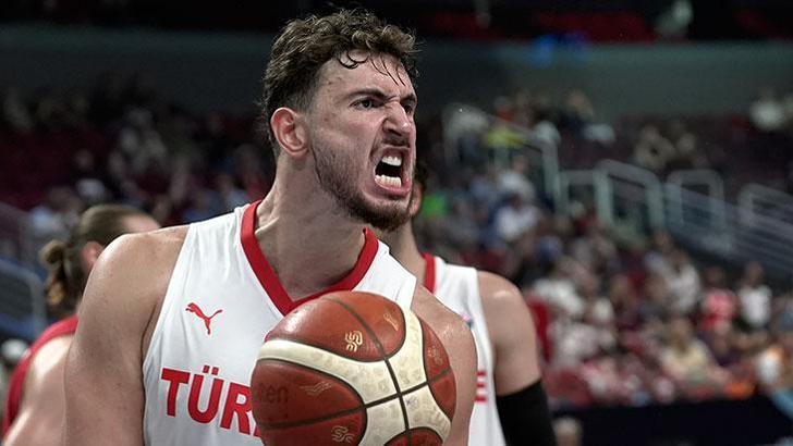 12 Dev Adam'dan EuroBasket2025'te 3'te 3! Türkiye - Portekiz maç sonucu 95-54