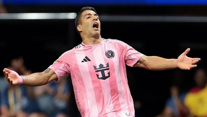 Luis Suarez rakibinin yüzüne tükürdü! Amerika'da olay hareket