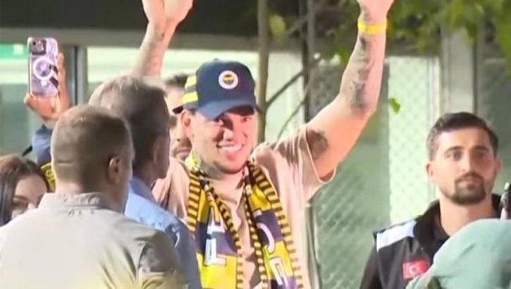 Fenerbahçe Ederson'da mutlu sona ulaştı! Yıldız oyuncu İstanbul'a geldi