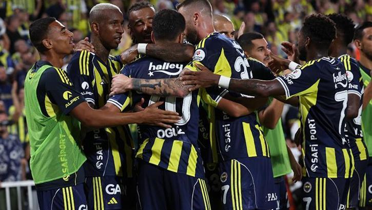 Fenerbahçe'de ayrılık! Federasyon resmen açıkladı