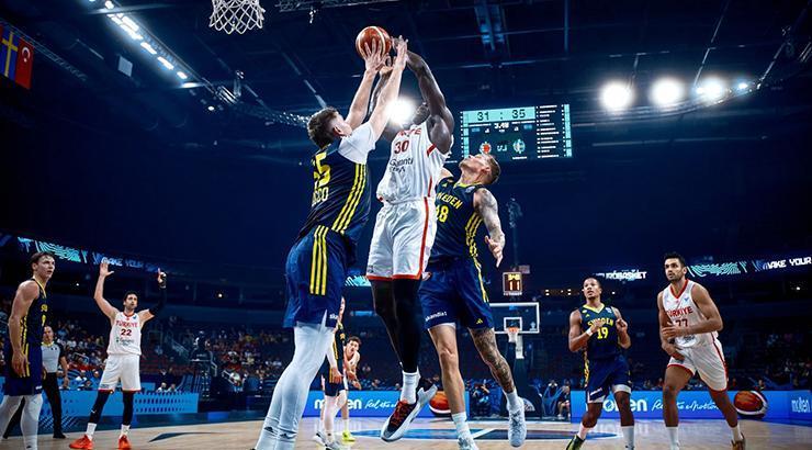 (ÖZET)12 DEV ADAM ÇEYREK FİNALDE! Basketbol Milli Takımı İsveç'i yendi