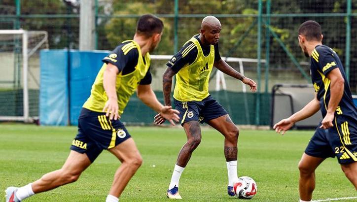 Fenerbahçe hazırlıklara devam etti