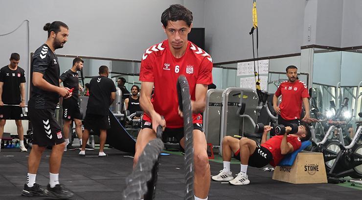 Sivasspor, salonda çalıştı