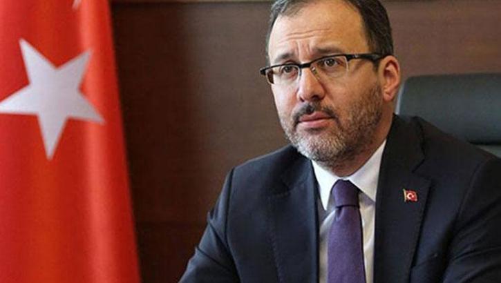 Mehmet Kasapoğlu: İzmir’de göndere çekilen Ay Yıldız bir destanın simgesidir