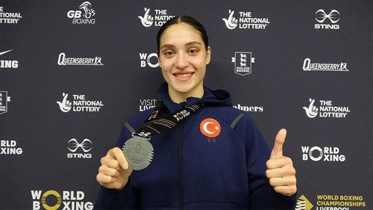 Milli boksör Büşra Işıldar, dünya ikincisi oldu