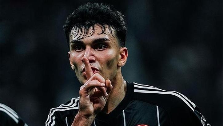 Eintracht Frankfurt Can Uzun'un bonservisini belirledi! Servet istiyor
