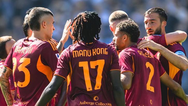 İtalya'nın dev derbisinde kazanan Roma! Lazio'yu devirdi