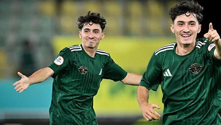 Esenler Erokspor İstanbulspor'u 5-0 mağlup etti! Berat Luş 4 golle yıldızlaştı