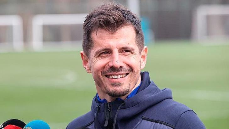 Emre Belözoğlu için Fenerbahçe açıklaması: Hiçbir yere gideceğini zannetmiyoruz