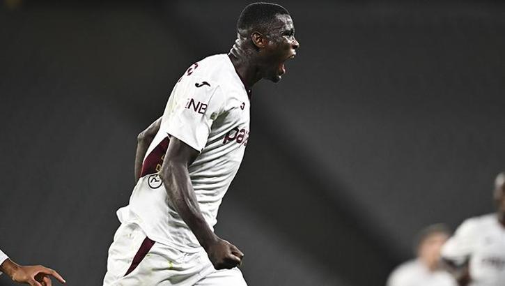 Trabzonspor'a Onuachu katkı vermeye devam ediyor