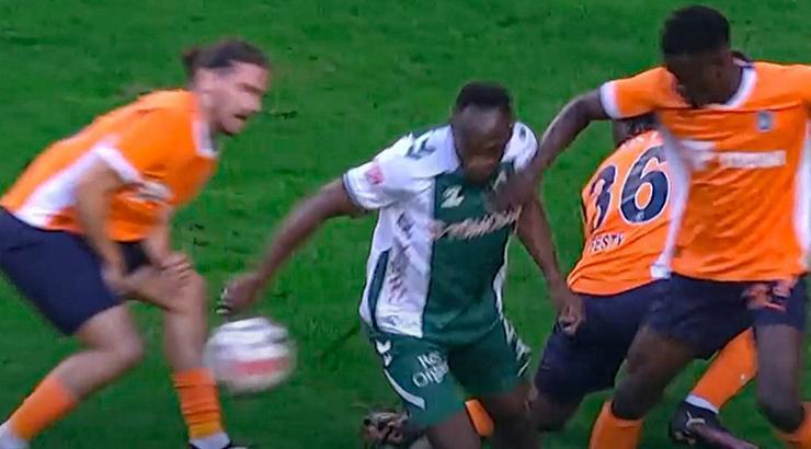 Başakşehir'den Konyaspor maçının ardından isyan! Türk Futbolu bu MHK ile devam edemez