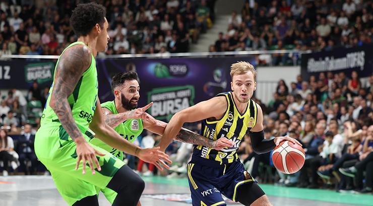 Fenerbahçe'ye Arturs Zagars'tan kötü haber