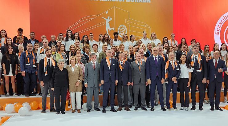 Eczacıbaşı Spor Kulübü yeni salonuna kavuştu