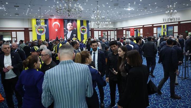 Fenerbahçe'de Divan Kurulu toplantısının tarihi belli oldu