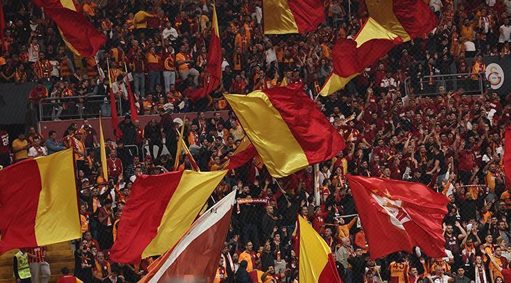 Galatasaray-Beşiktaş derbisi kapalı gişe! Sergen Yalçın'dan teşekkür