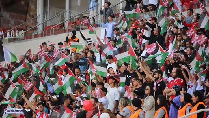 Sivas'ta taraftarlardan Gazze'ye yardım eli