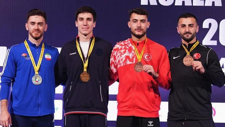 Karate'de Malezya'da üç madalya
